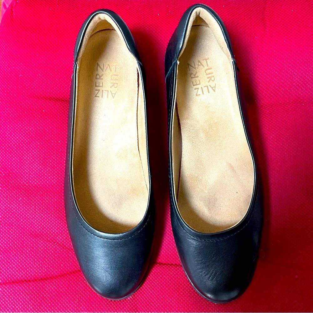 BLACK NATURALIZER FLEXY BALLET FLAT